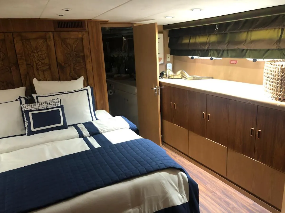 Luxury Afloat Yacht Paradise 3 Bedrooms 3Bath 5 Beds With Full Marina View Los Angeles Botel