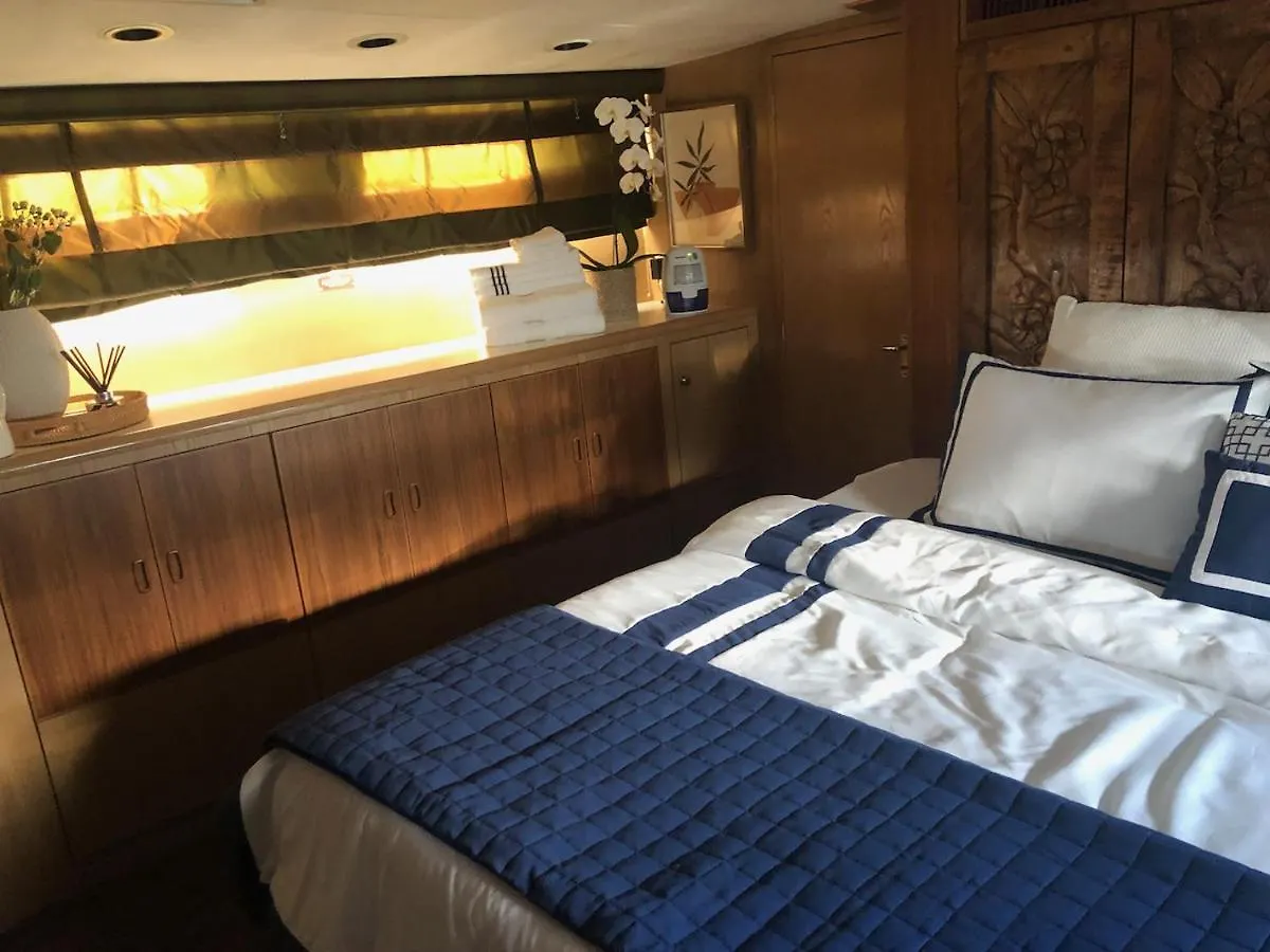 Botel Luxury Afloat Yacht Paradise 3 Bedrooms 3Bath 5 Beds With Full Marina View Los Angeles Estados Unidos da América
